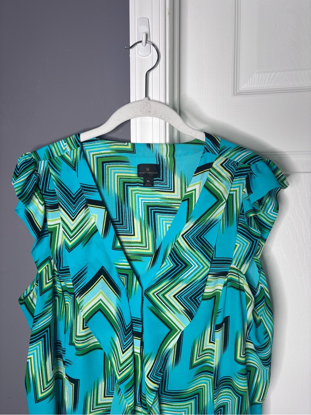Worthington Blue & Green Abstract Print Ruffle V Neck Blouse XL - Picture 3 of 7